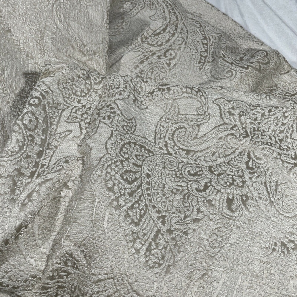 NEW Hotel Collection [ Full/ Queen ] Engraved Paisley Duvet Cover‎ Only - Picture 4 of 12